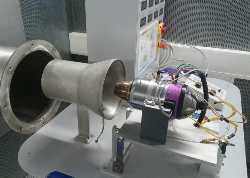 Leistungsversuch mit Mikro-Schubtriebwerk