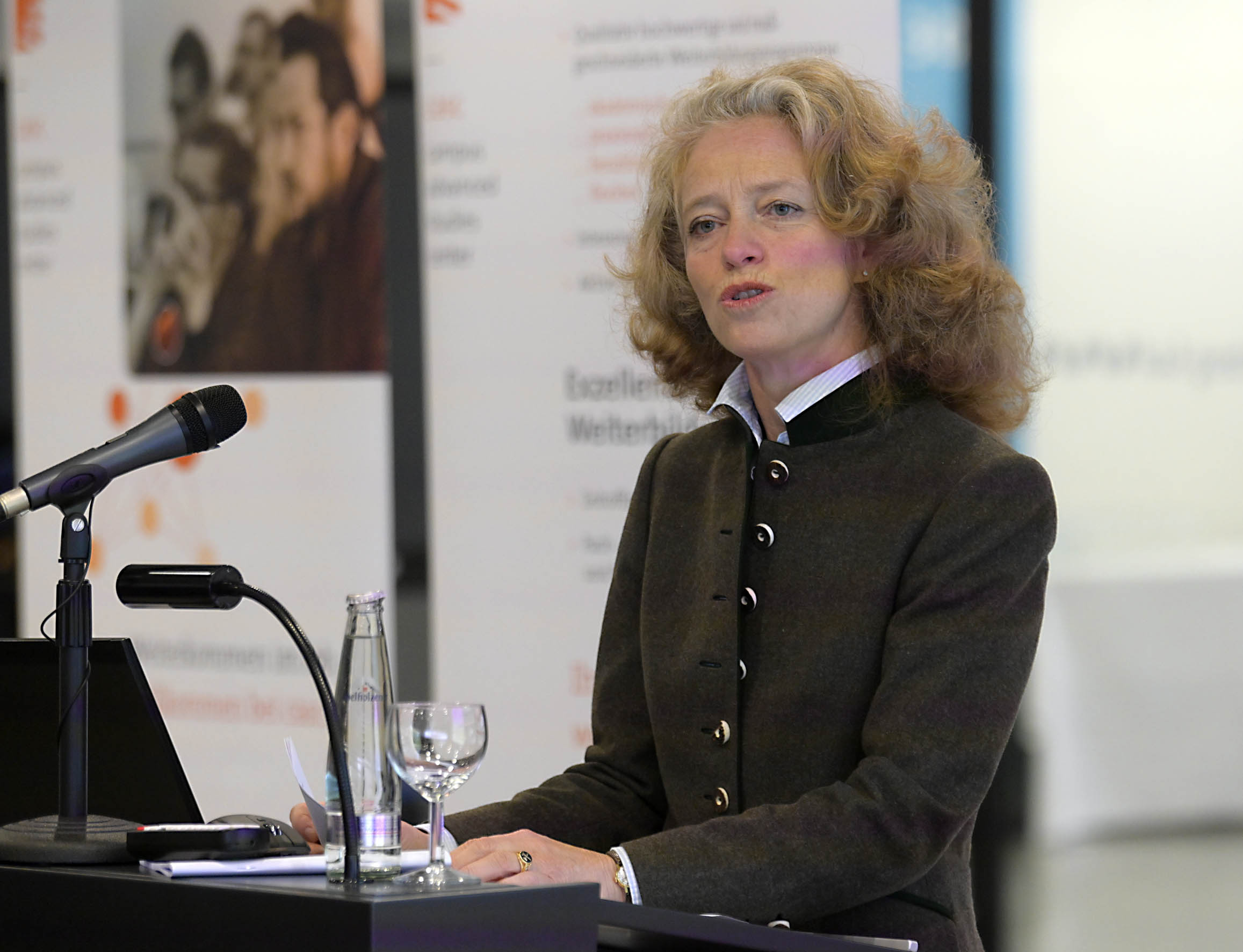 Begrüßung Vizepräsidentin Kern