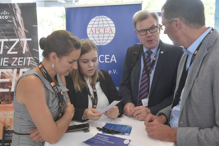 13 Fachausstellung.JPG