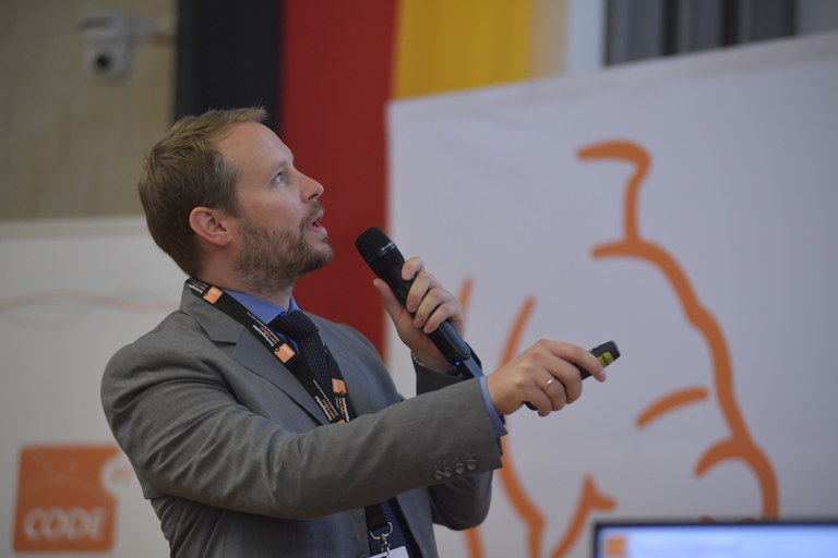 18 Prof. Brunthaler, CODE.JPG