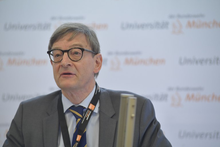 66 Prof. Wiestler, Helmholtz.JPG