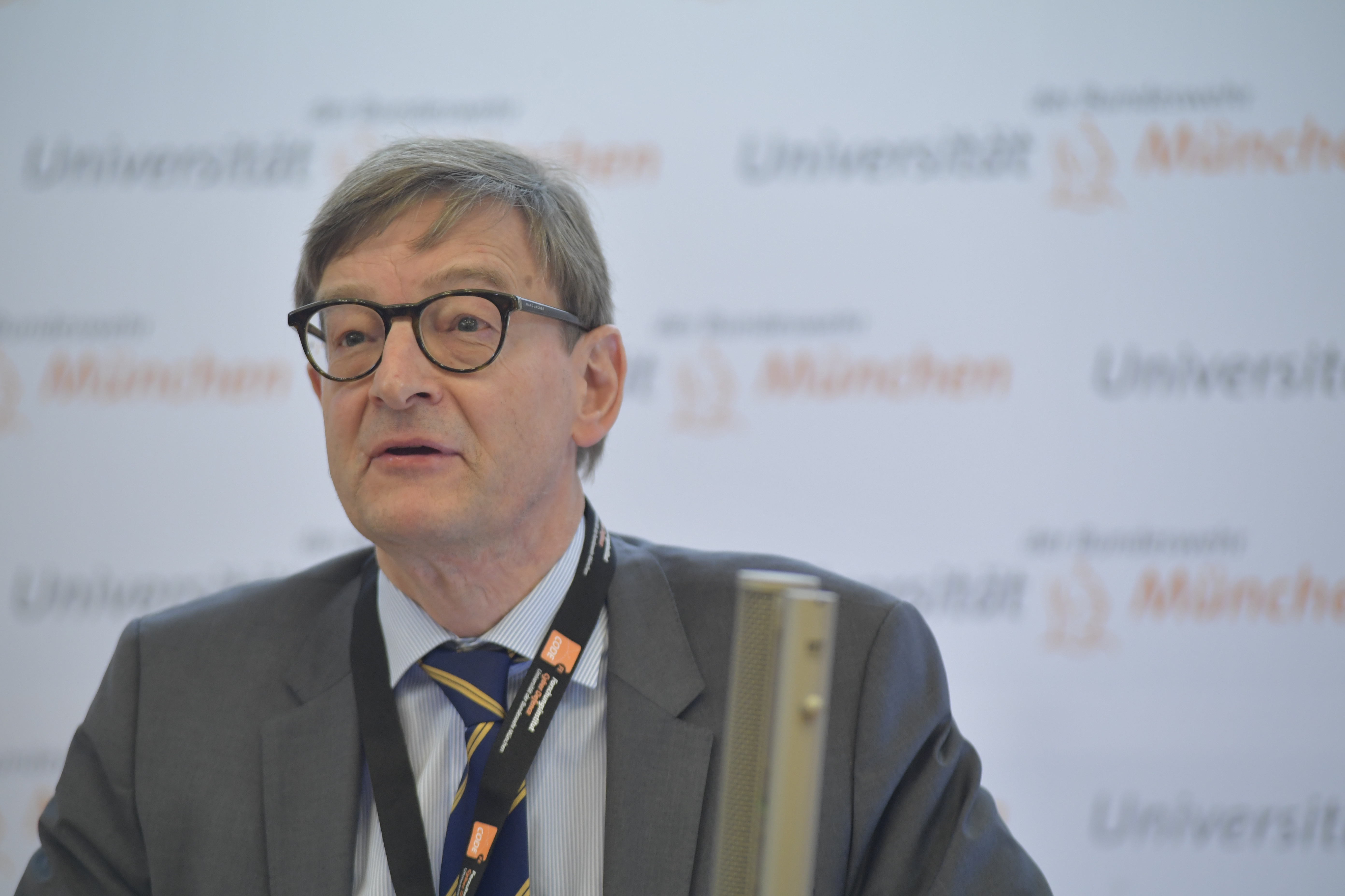 66 Prof. Wiestler, Helmholtz.JPG