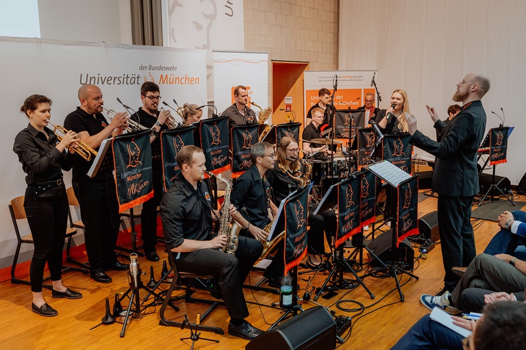 27_Big_Band.jpg