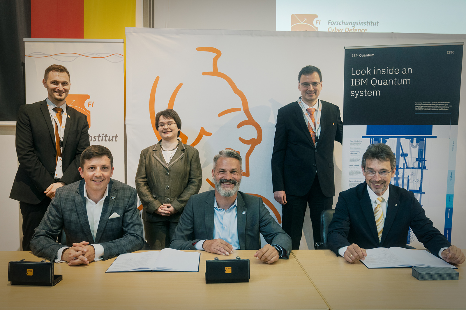 41_Unterzeichnung_IBM_Quantum.jpg