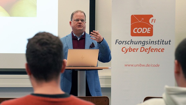 CODE-Kolloquium mit Professor Zimek