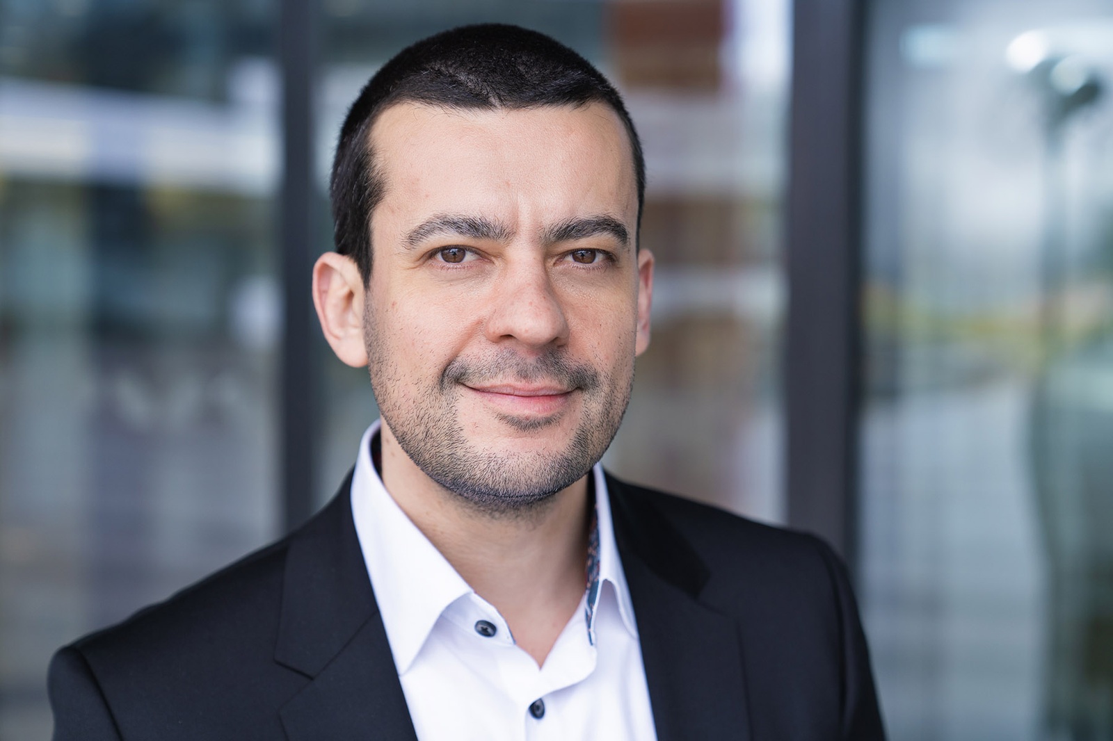 Prof. Mark Manulis