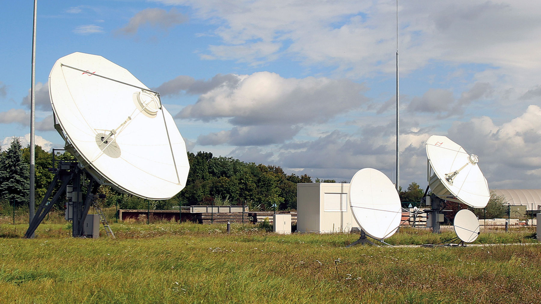 Satellitenanlage am Campus