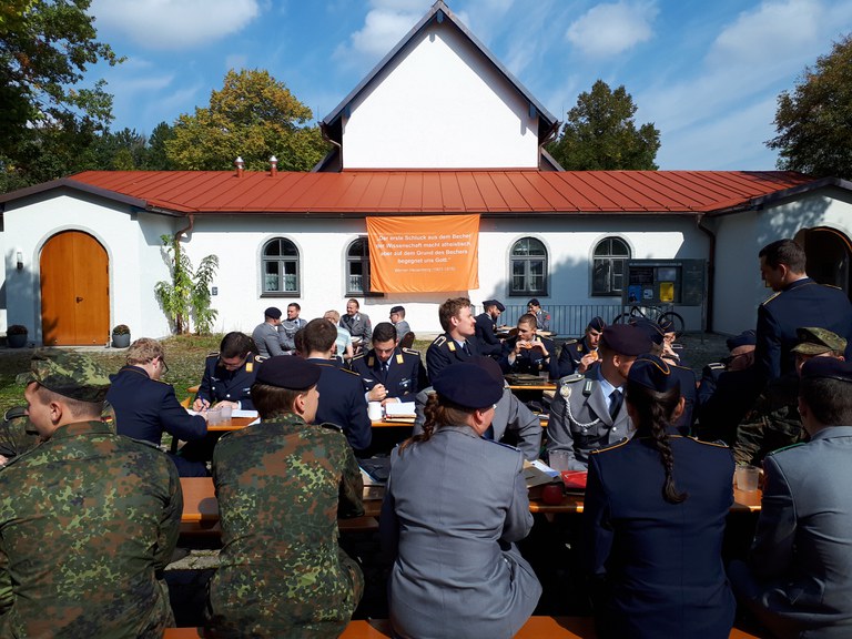 Begrüßung neuer Jahrgang