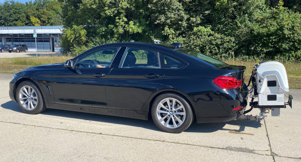 BMW 418i  100 kW mit AVL M.O.V.E IS PEMS für gasförmige Schadstoffe und Partikel