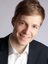 Dr. Lukas Grawe Dr. Lukas Grawe