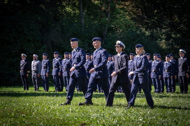 Beförderungs- und Übergabeappell an der UniBw M