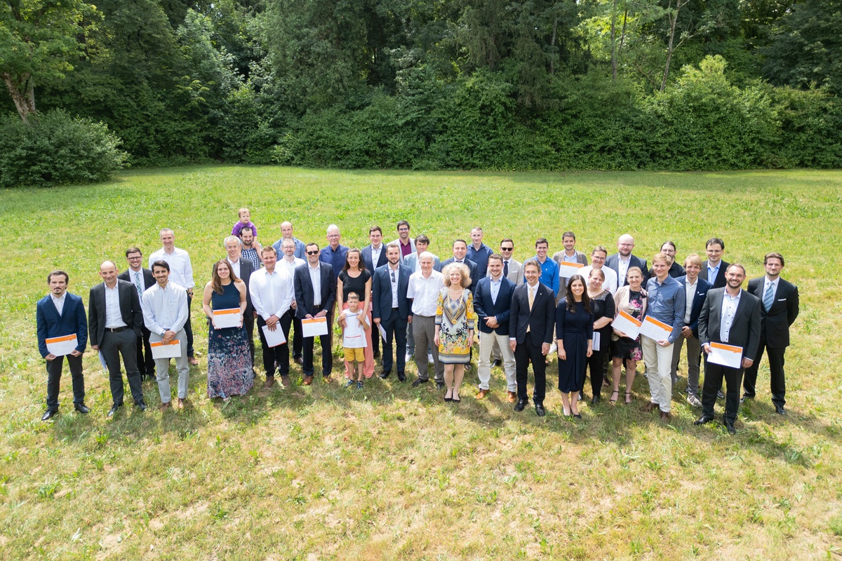 Wissenschaftlicher Meilenstein: Promotionsfeier 2025