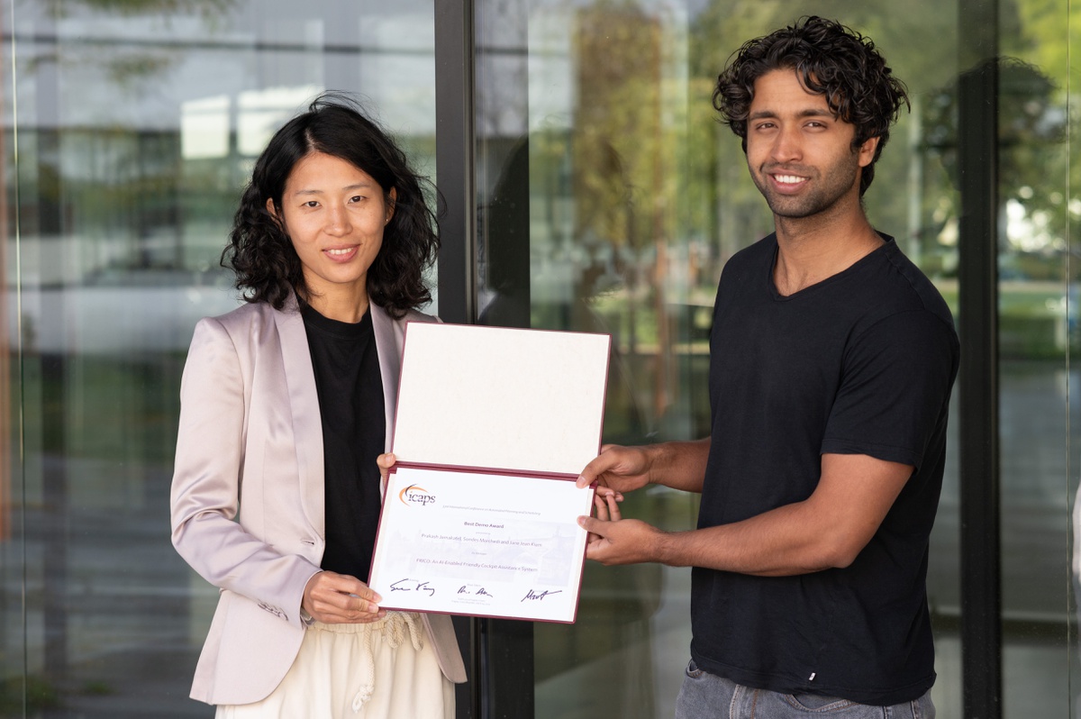 Best Demo Award für Paper zu KI-gestütztem Cockpit-Assistenzsystem