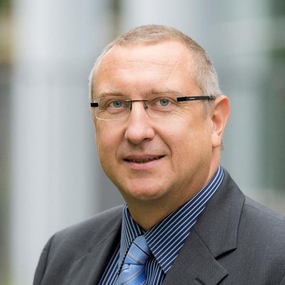Prof. Dr. techn. Linus Maurer
