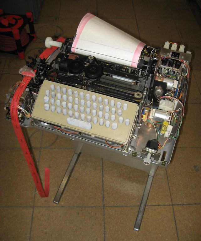 datArena_PDP-8_Typewriter_001.jpg