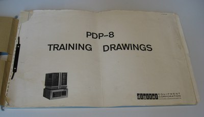 Doku_DEC_PDP8_001.jpg