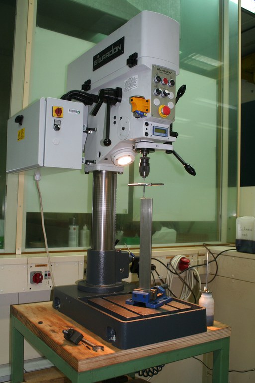 WZL_Säulenbohrmaschine.jpg
