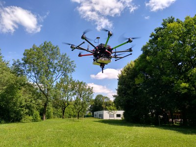 UAVlite in the air.jpg