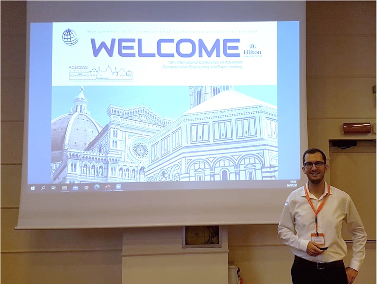 Foto_Brenner_Vortrag - cropped.jpg