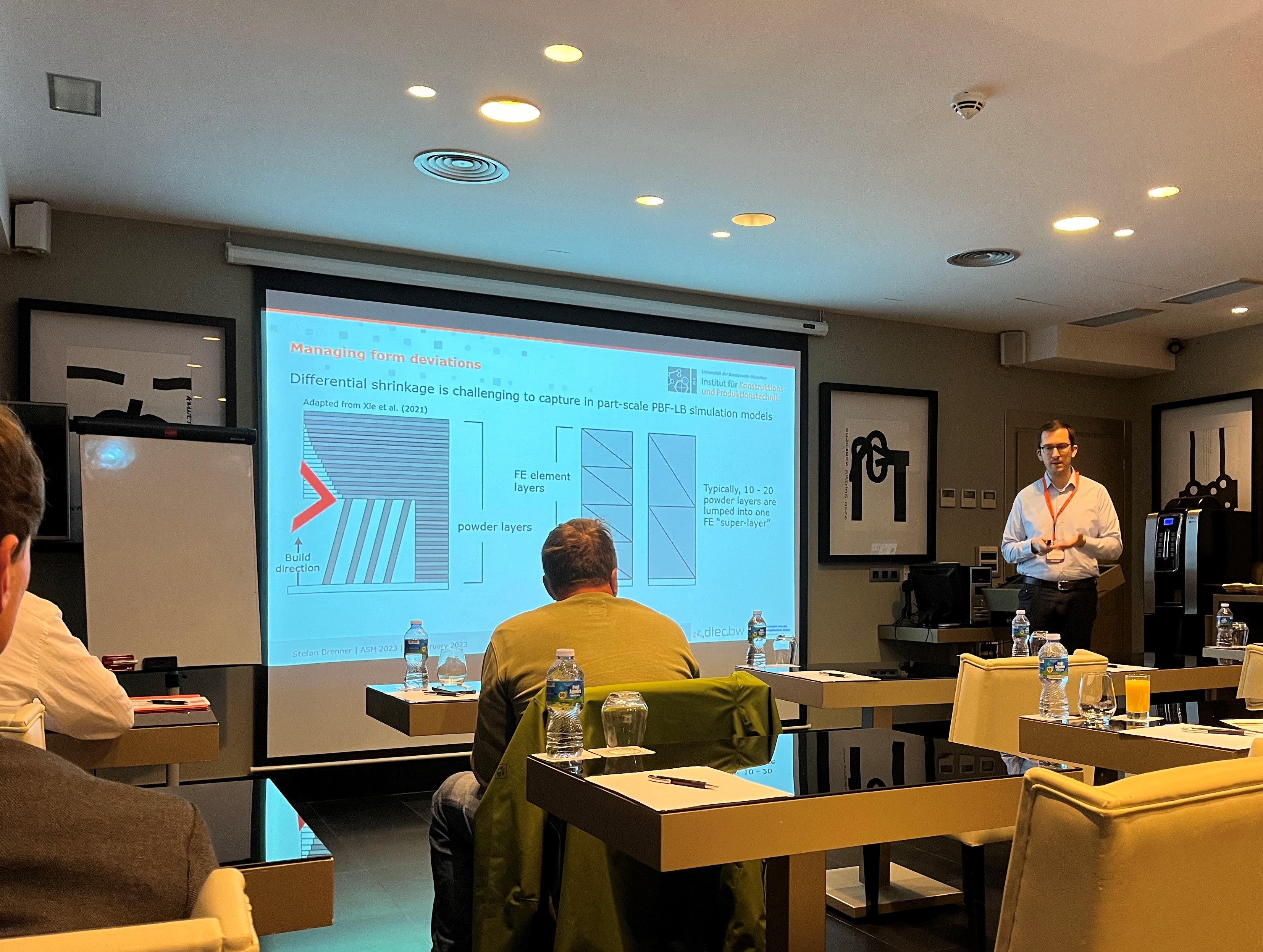 Foto_Brenner_Vortrag - Kopie.jpg