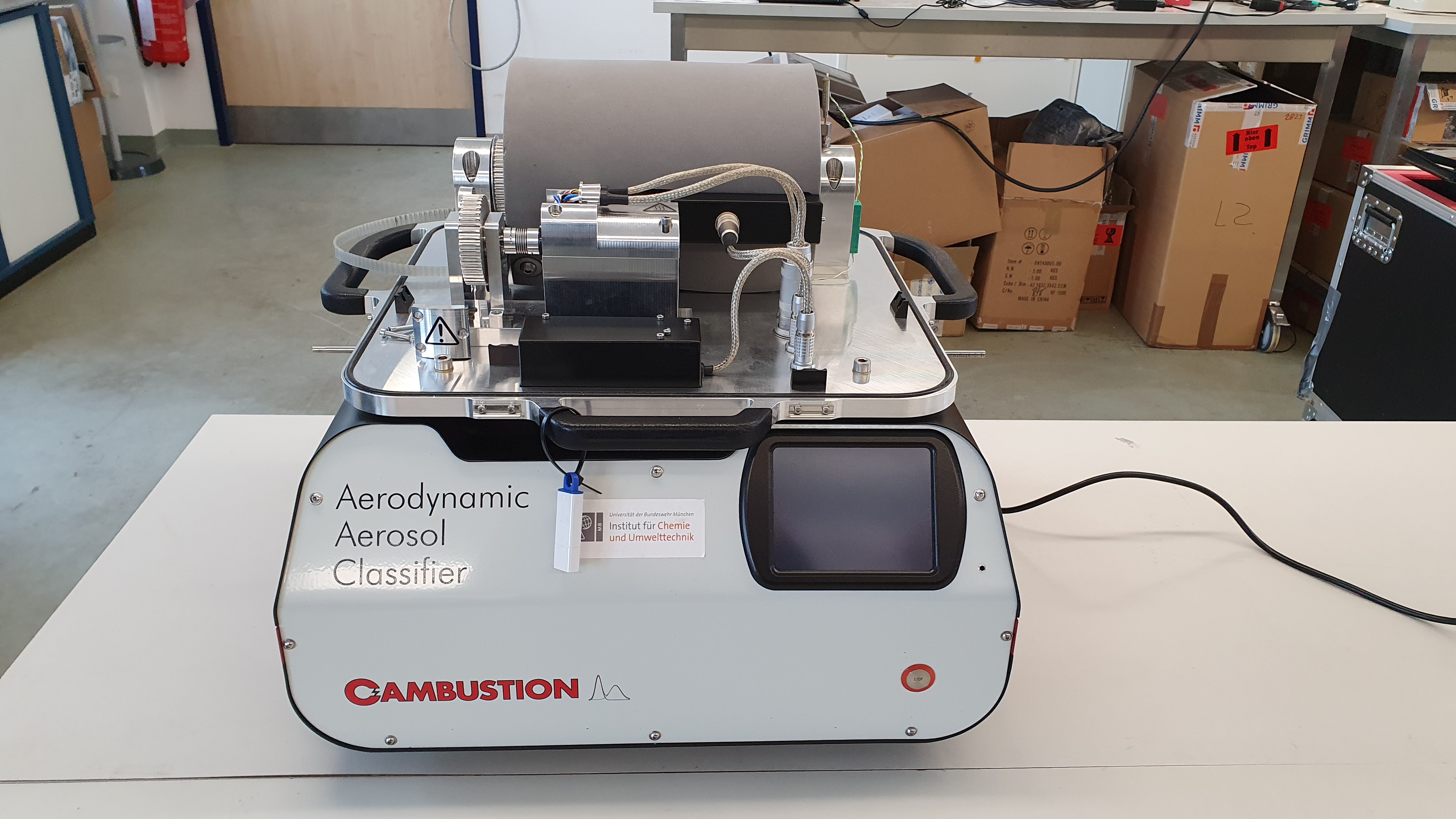 Aerodynamic Aerosol Classifier (AAC, Fa. Cambustion)