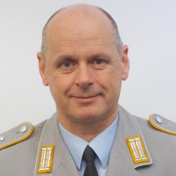 Dipl.-Päd. (univ.) Oberst Matthias Henkelmann