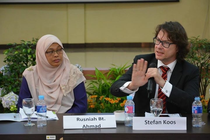 Int. Konf. BINUS/AFHI Antinomie im Recht - Bandung 2016 II