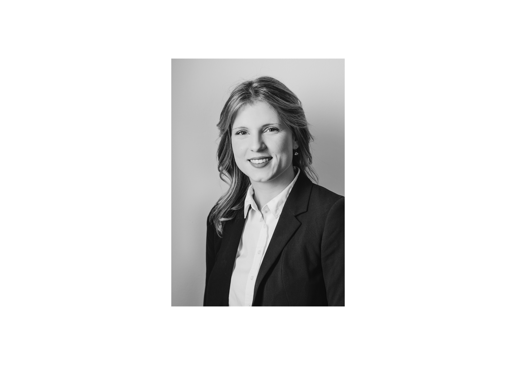 research scientist building 37, room 1211 +49 89 6004-7622 sabrina.gruenwald@unibw.de