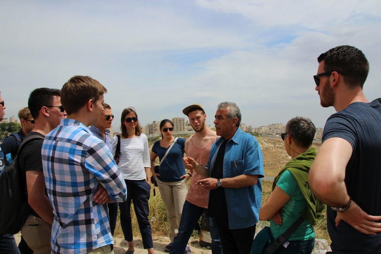 Tour through East Jerusalem with Omar Yousef