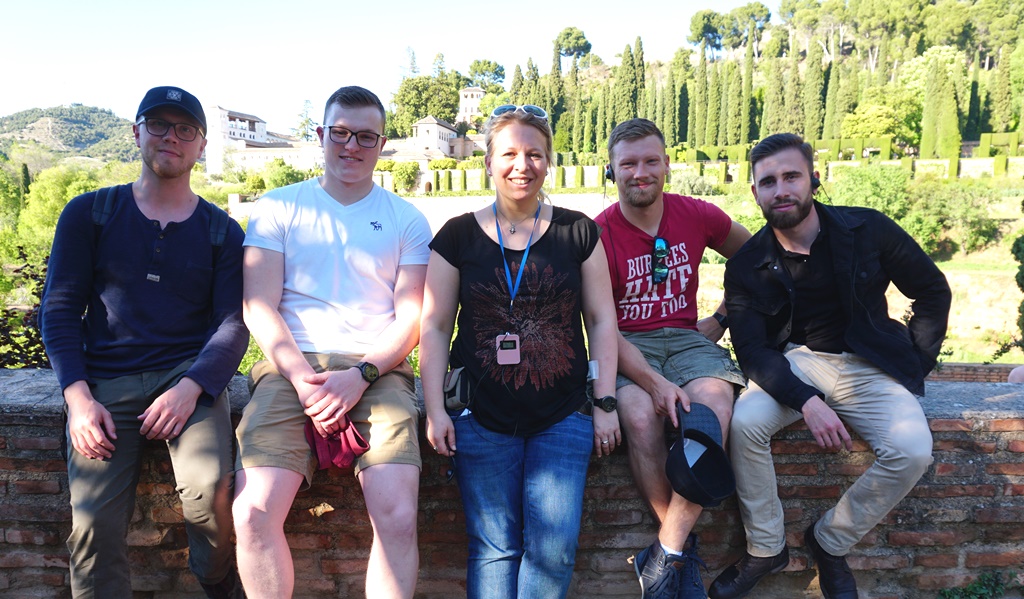 Studierende & Dozentin