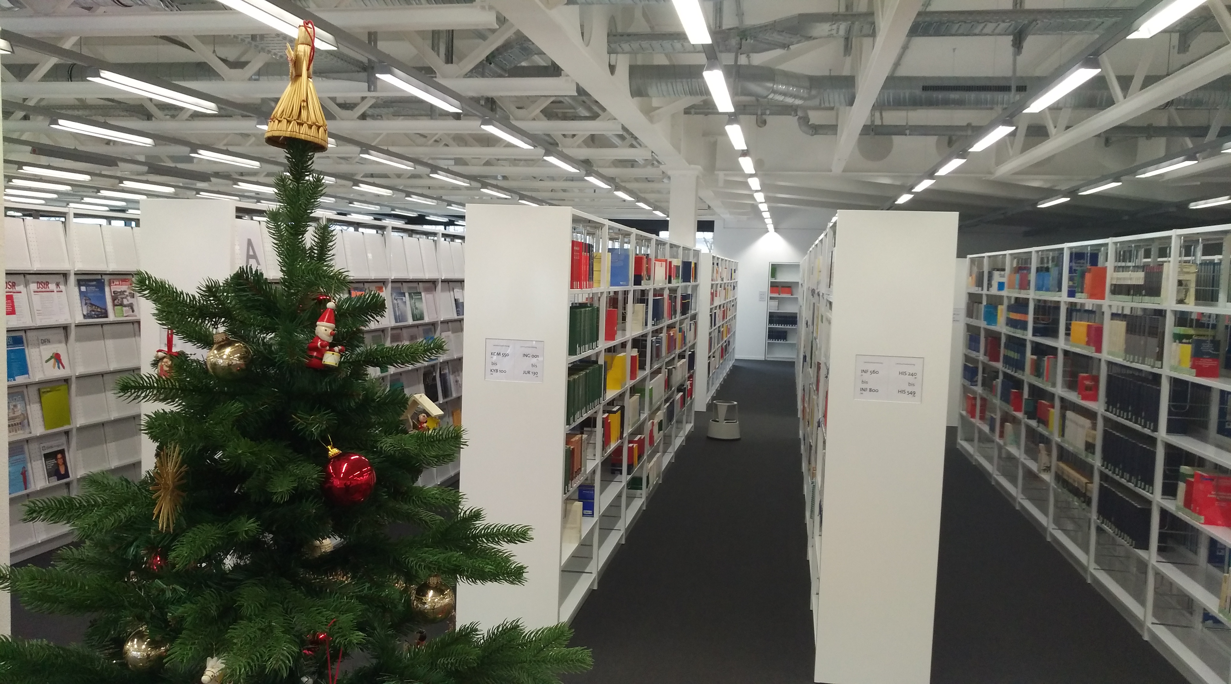 Die Universitätsbibliothek wünscht eine schöne Weihnachtszeit!